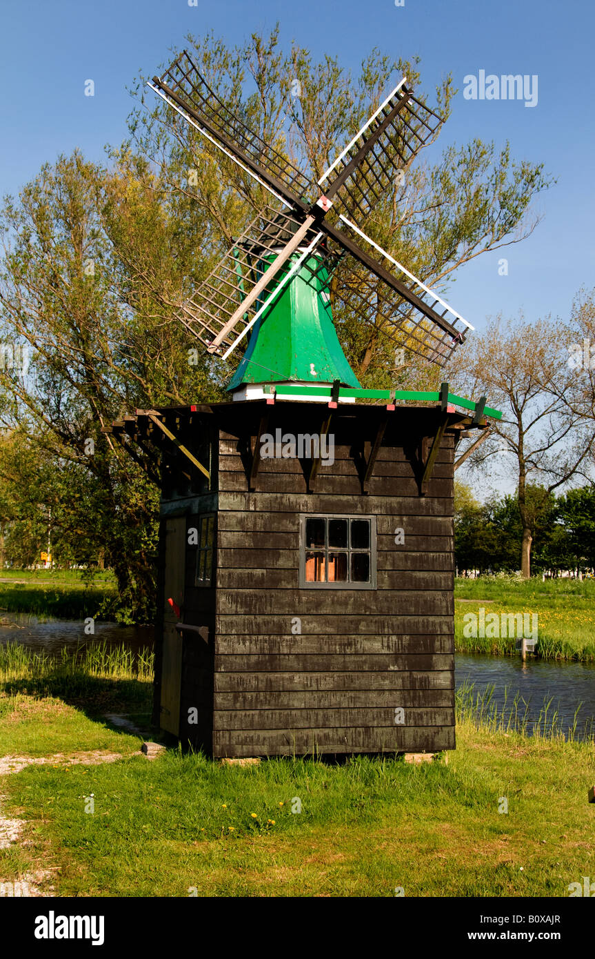 Netherlands Village Zaanse Schans Noord Holland North Holland Zaandam Dutch Windmills Windmill industrial energy power Stock Photo