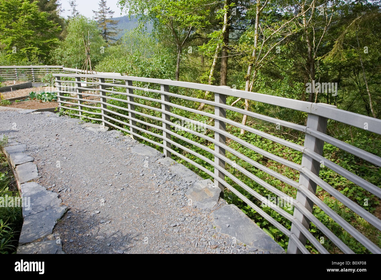 Recycled Railing Railings made from 100 per cent recycled plastic and sawdust Centre for ...