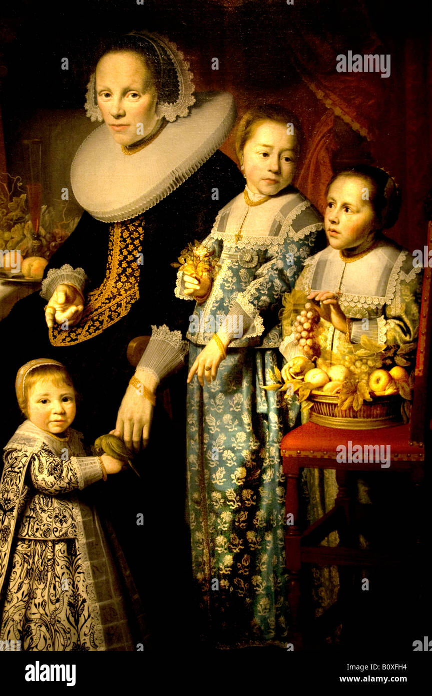 Van der Dussen complete family portrait by Hendrick Cornelisz van Vliet