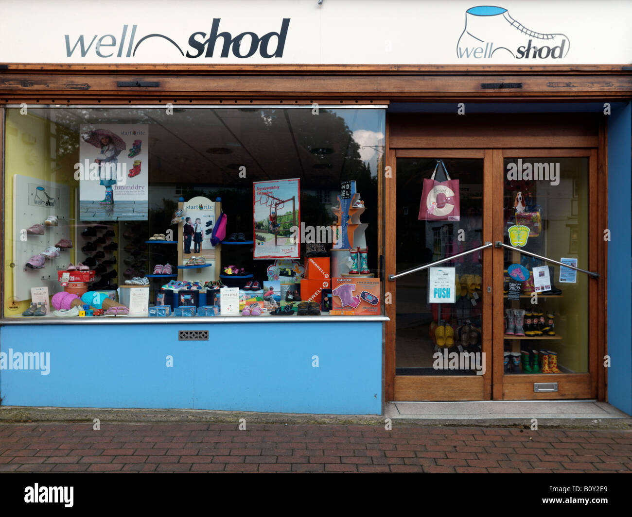 Shoe Shop Bookham Surrey England Stock Photo Alamy