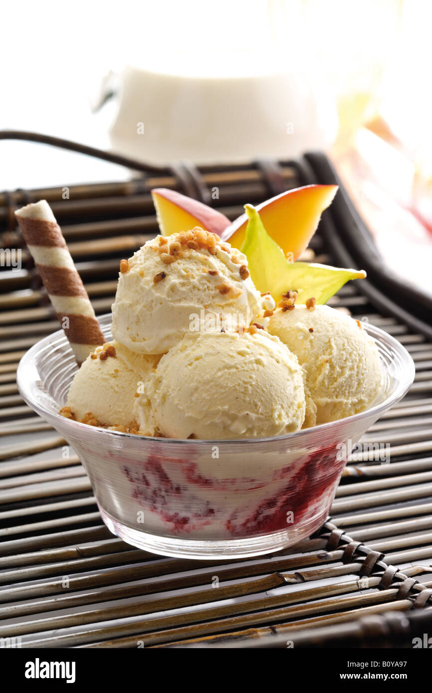 Vanilla ice cream with brittle Stock Photo Alamy