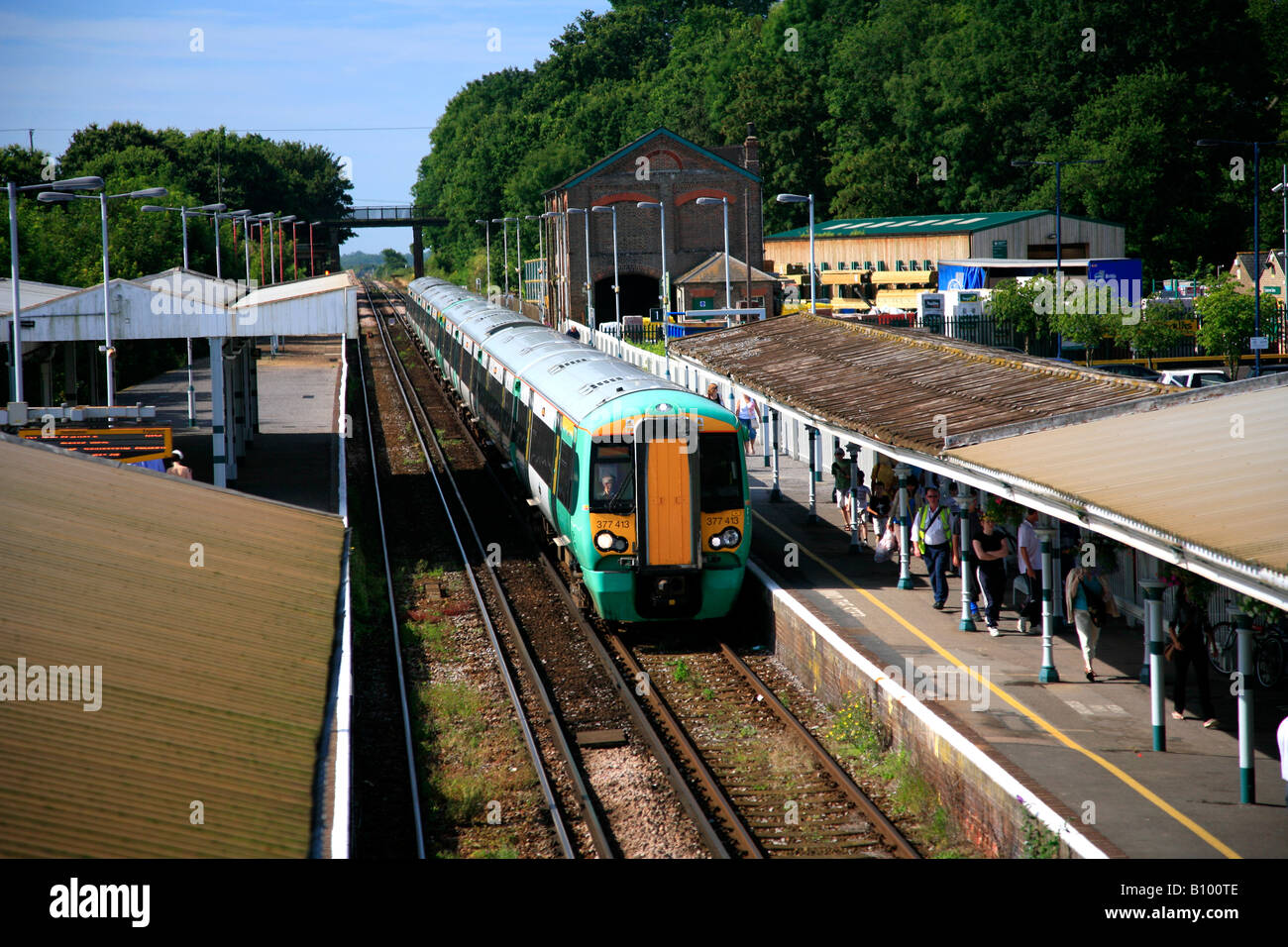 Southern Trains Electric Train Unit 377413 Arundel Railway Station