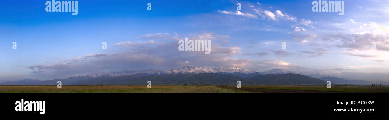 Panorama mountain range landscape hi-res stock photography and images ...