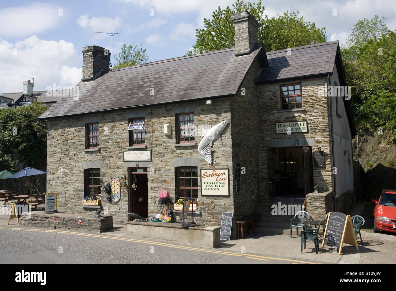 Cenarth falls hires stock photography and images Alamy