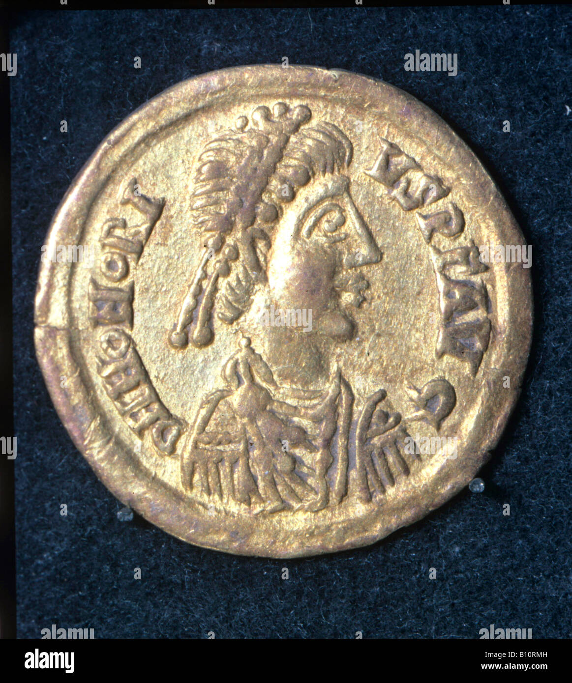 Roman gold coin hi-res stock photography and images - Alamy