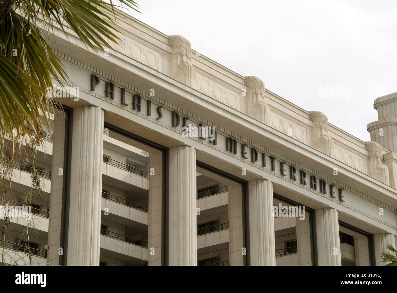 palais de la mediterranee hotel cannes mediterrainian france french
