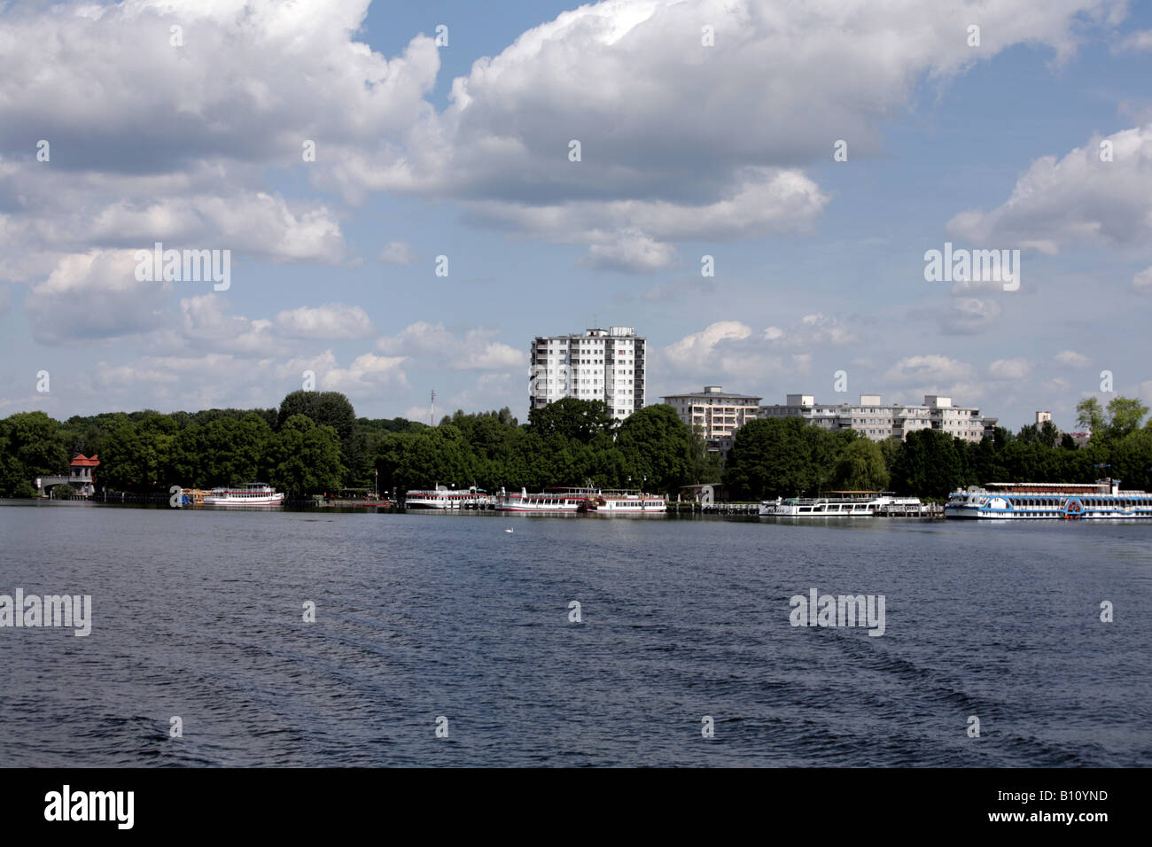 Apartment block overlooking The Tegeler See, Tegel, Berlin Stock Photo