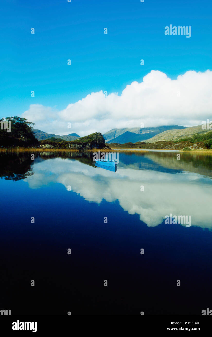 Upper Lake, Macgillycuddy's Reeks, Killarney, County Kerry, Ireland ...