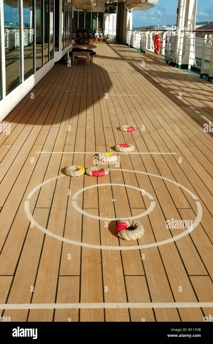 Shuffleboard Cruise Ship High Resolution Stock Photography and Images Alamy