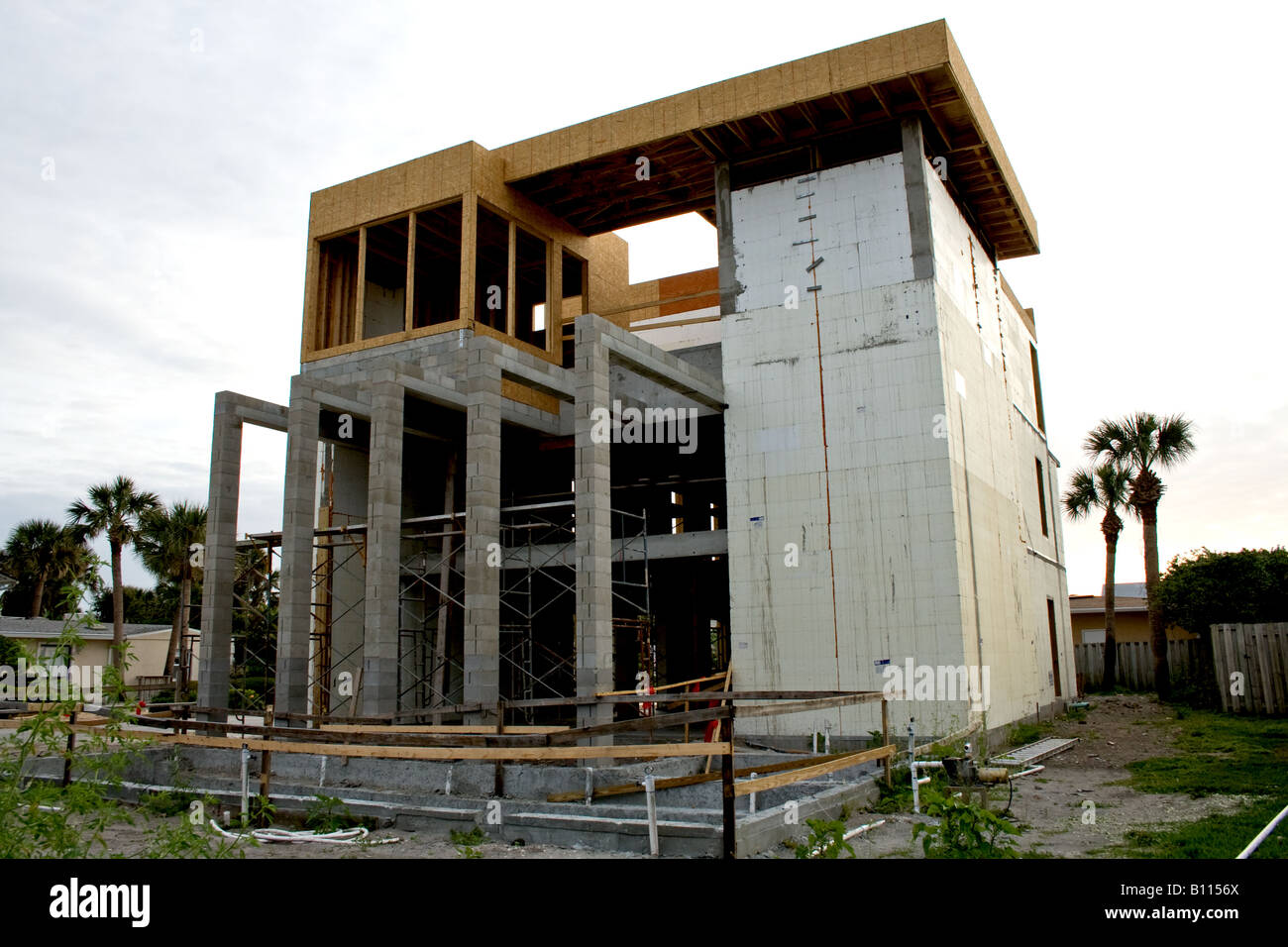 House under construction with a flat wooden roof Stock Photo - Alamy