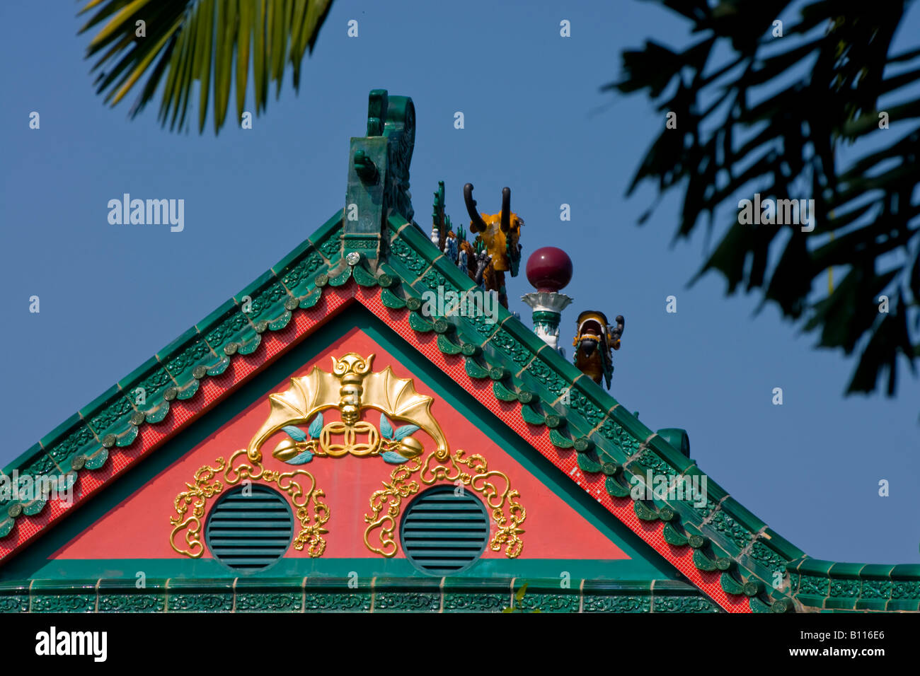 Wun chuen sin koon temple hi-res stock photography and images - Alamy