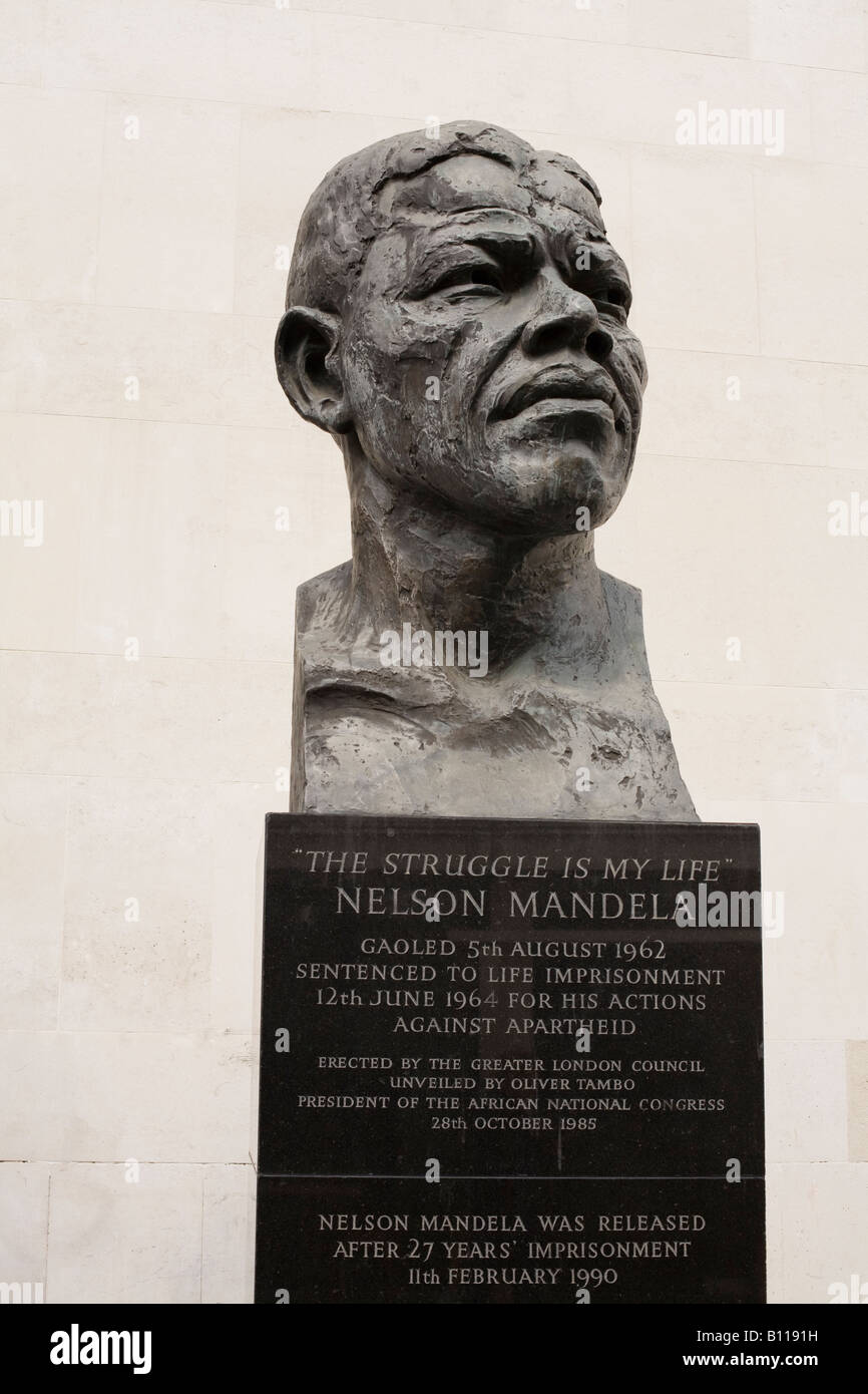 Bust statue of Nelson Mandela on London's South Bank near the Festival Hall. Stock Photo
