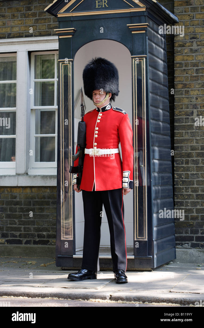 Scots guardsman on duty at Clarence House London England Stock Photo