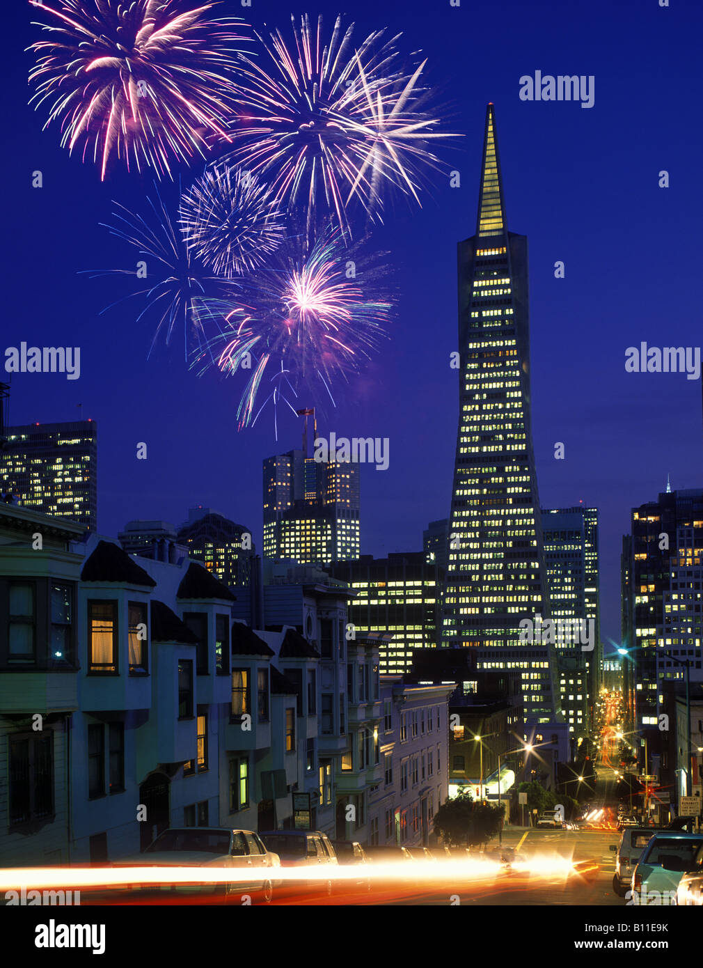 TRANSAMERICA PYRAMID BUILDING KEARNY STREET DOWNTOWN SAN FRANCISCO ...