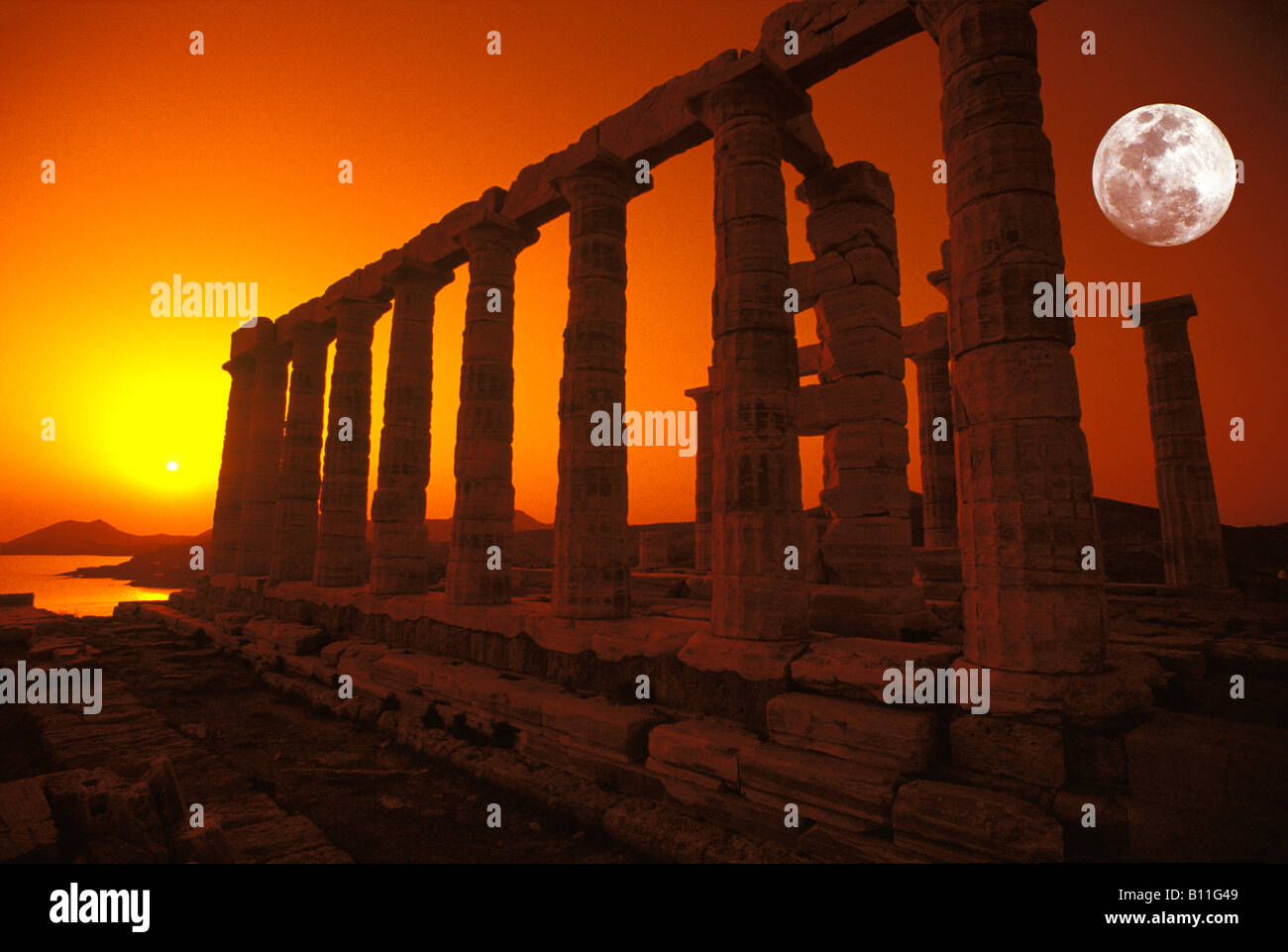 DORIC STONE COLUMNS TEMPLE OF POSEIDON CAPE SOUNION ATTICA GREECE Stock ...