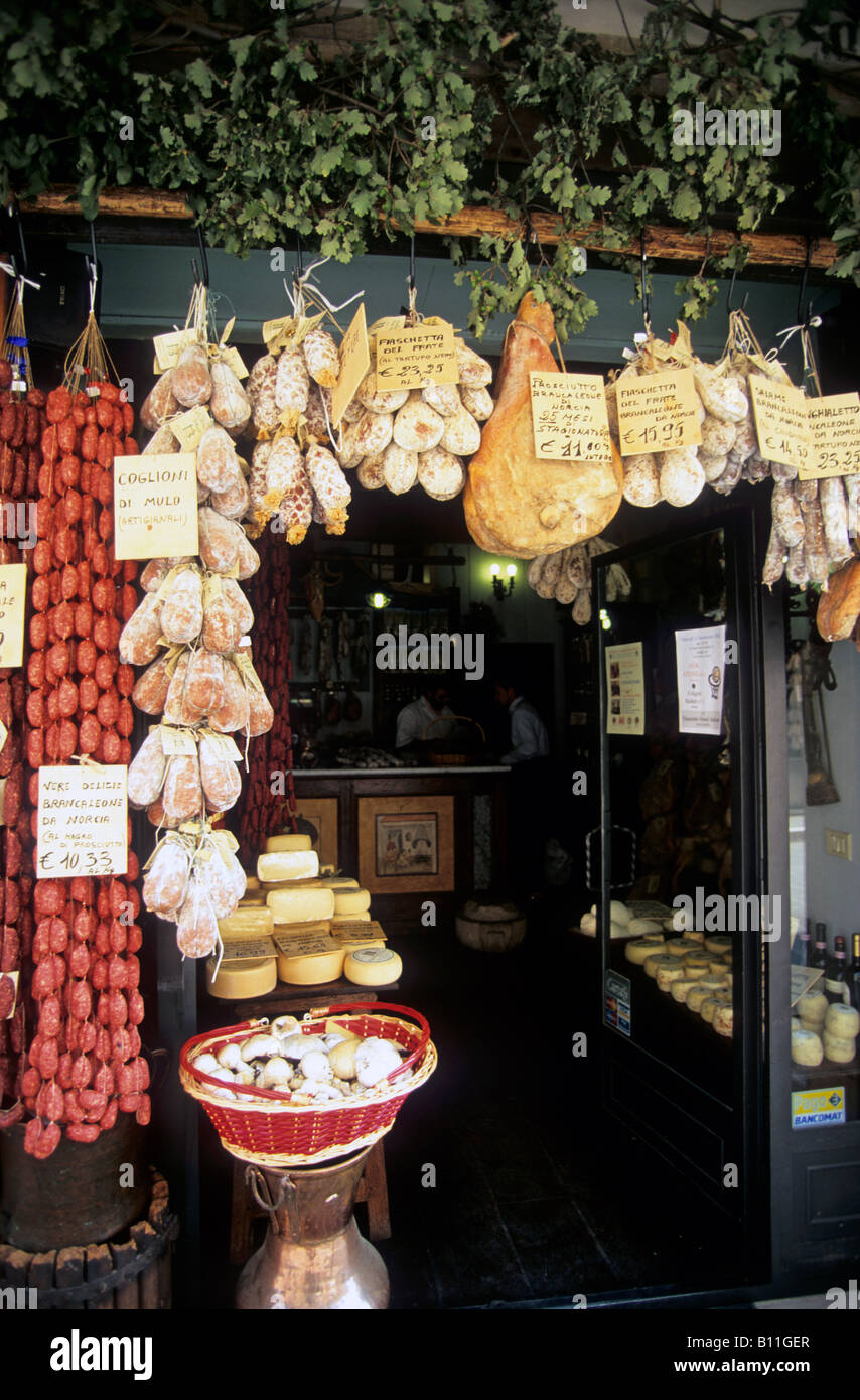 italy umbria norcia a shop selling local food specialities Stock Photo