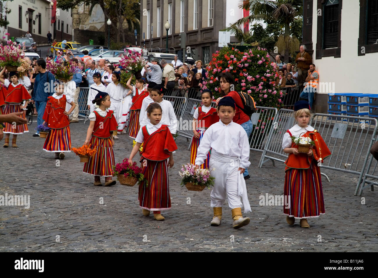 dh Flower Festival FUNCHAL MADEIRA Childrens parade to the Wall of Hope carnival procession clothes children child Stock Photo