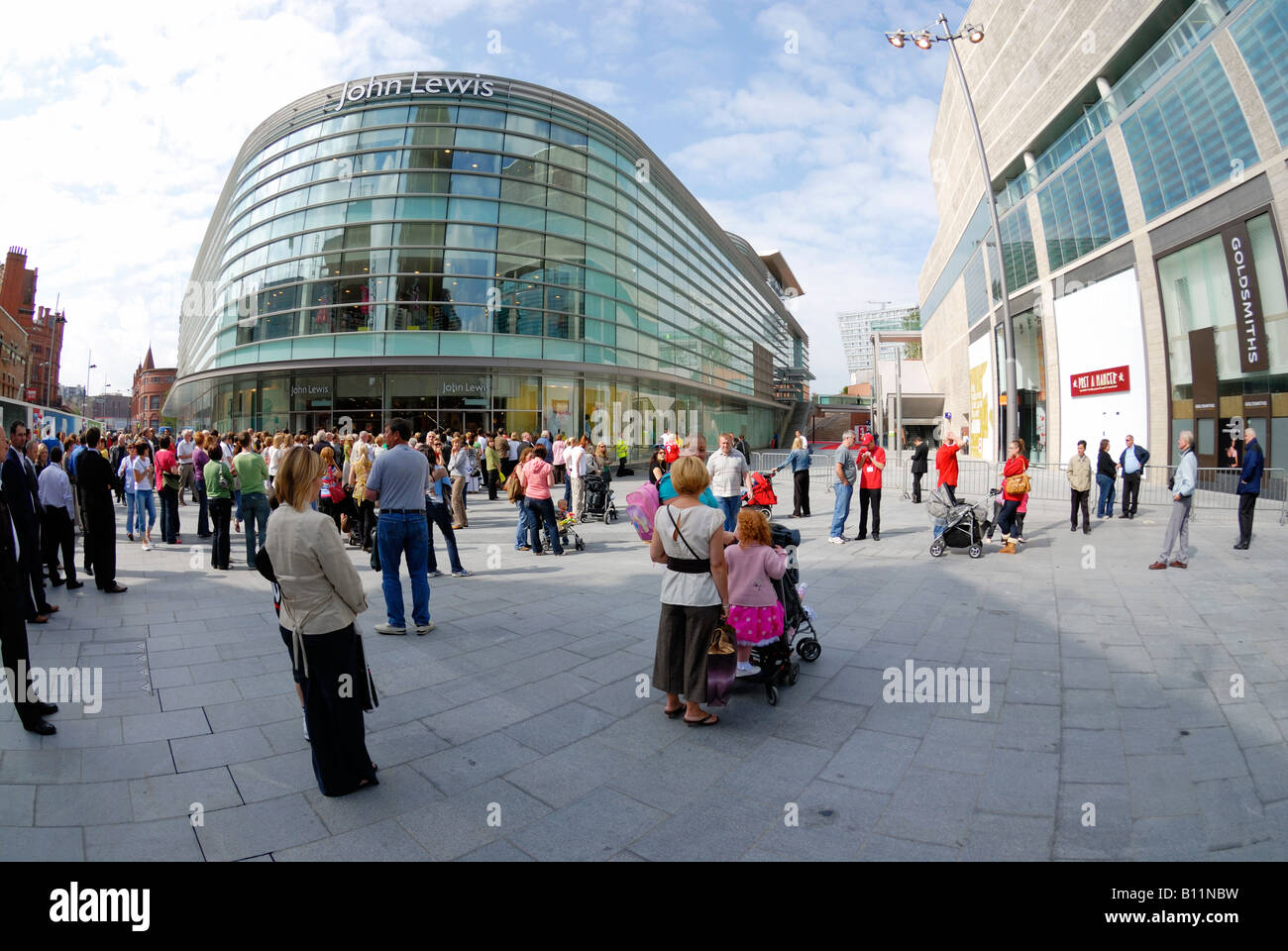 Liverpool One shopping area Stock Photo Alamy