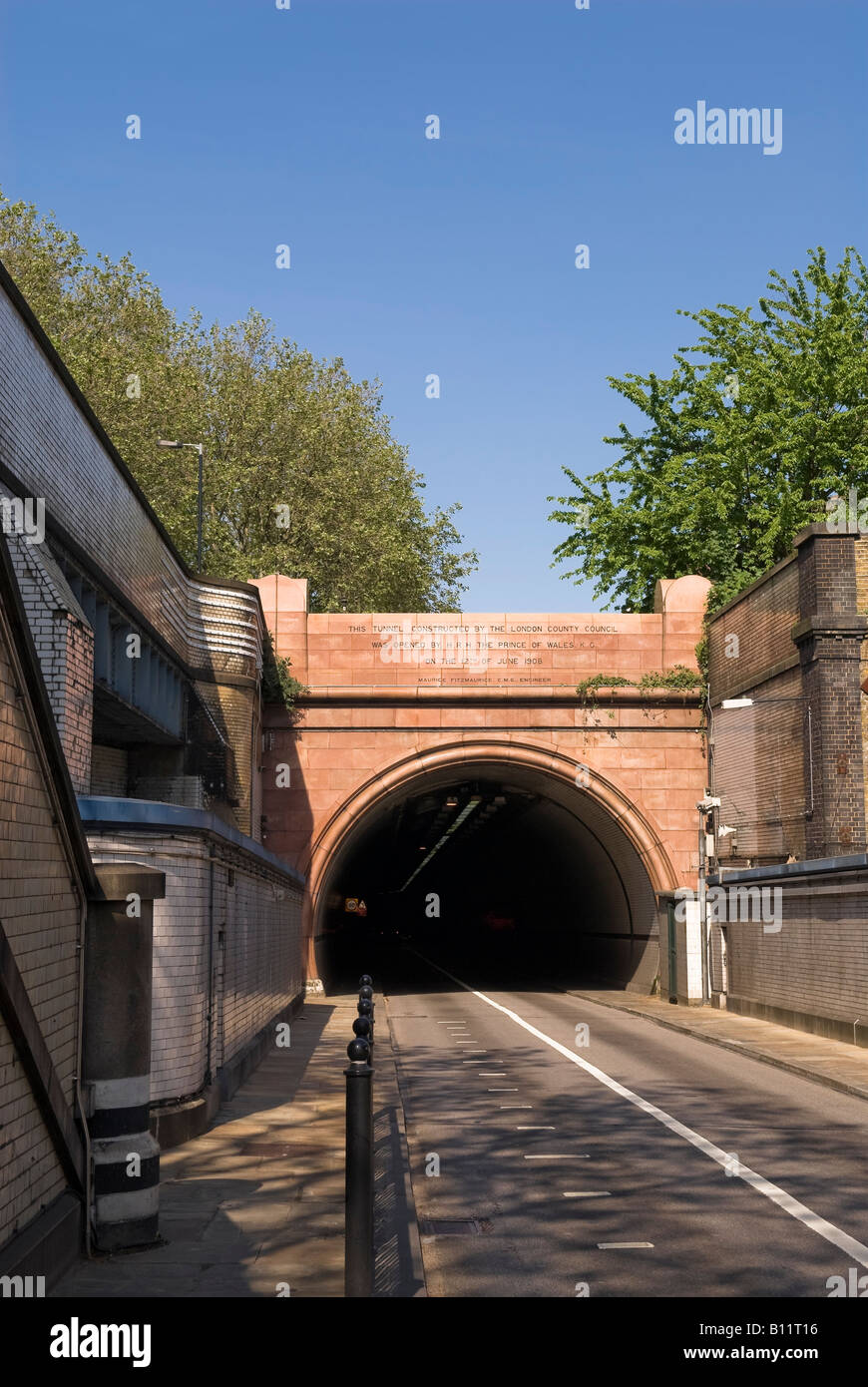 rotherhithe-tunnel-hi-res-stock-photography-and-images-alamy