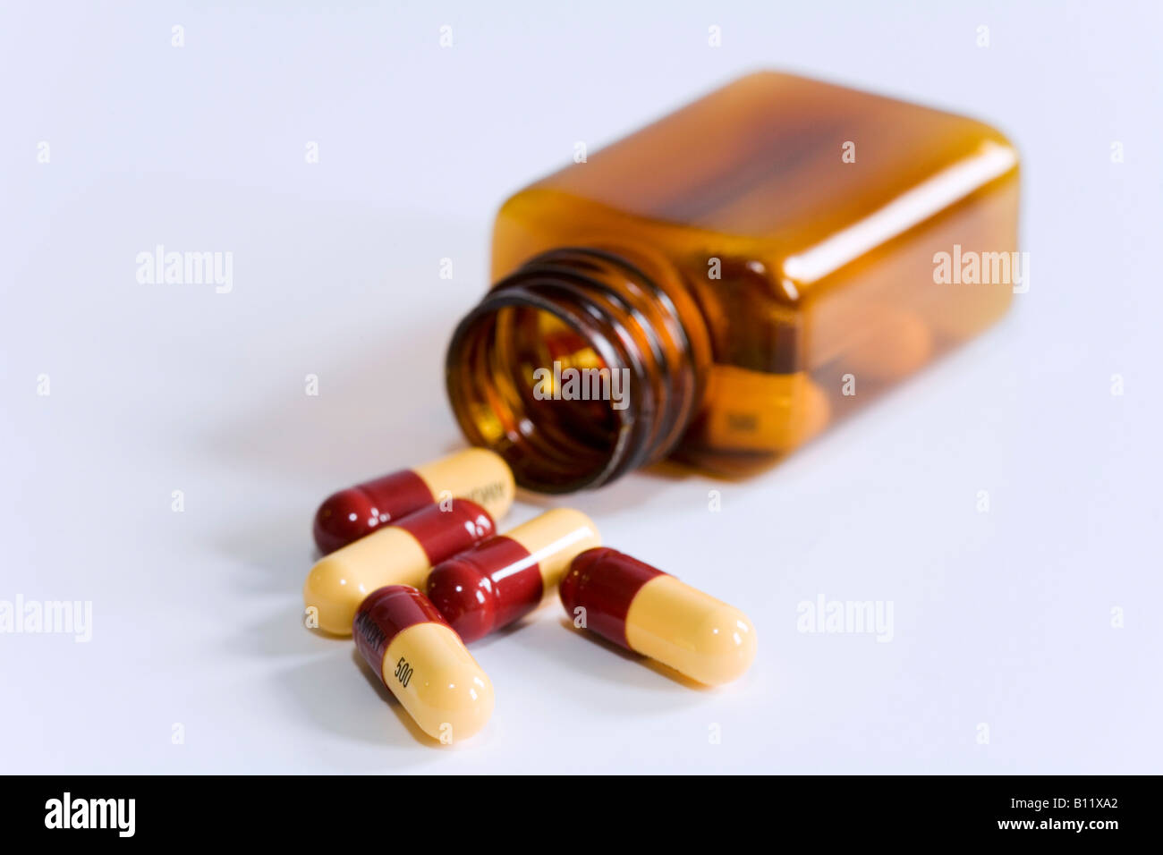 Penicillin antibiotics hires stock photography and images Alamy