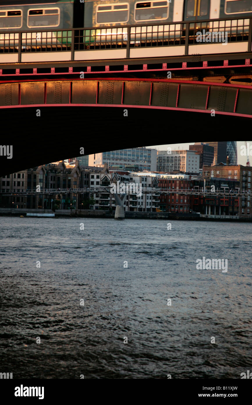 Train crossing the river Thames Stock Photo - Alamy