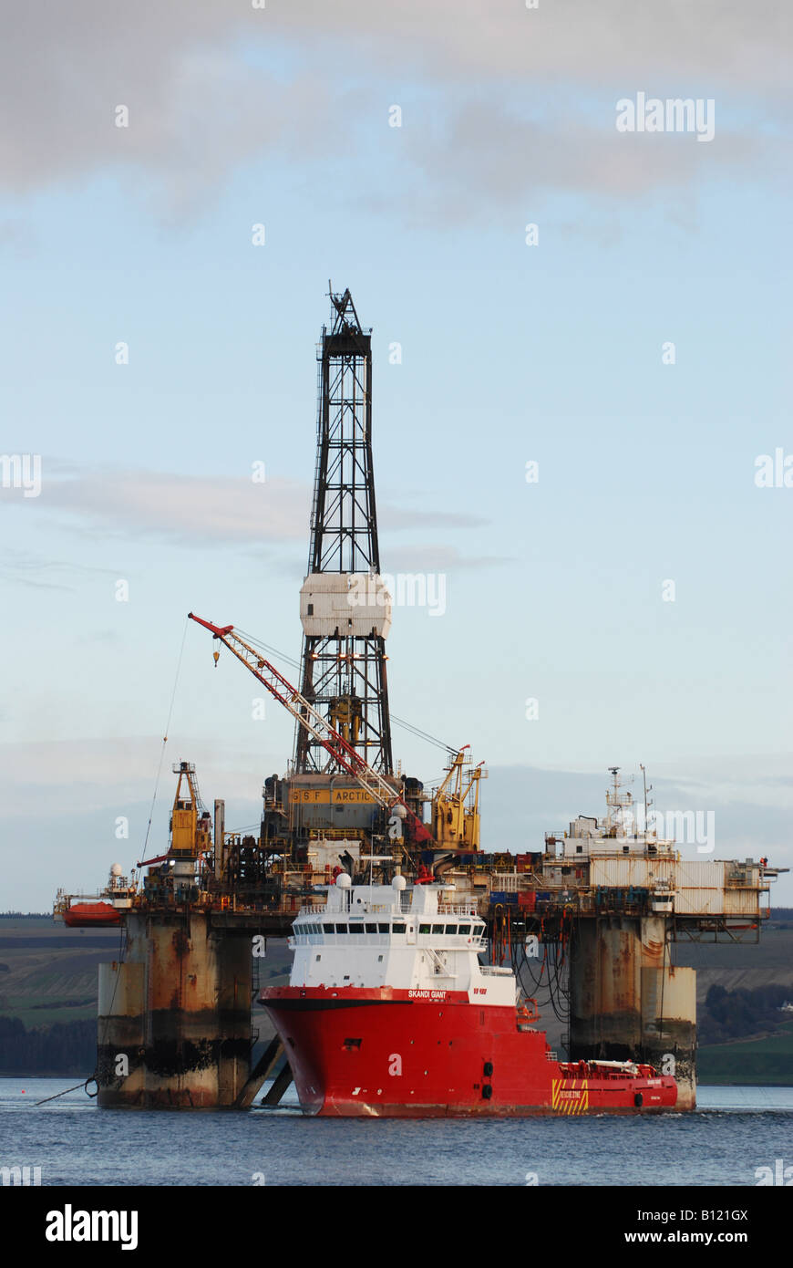Oil rig support vessel hires stock photography and images Alamy