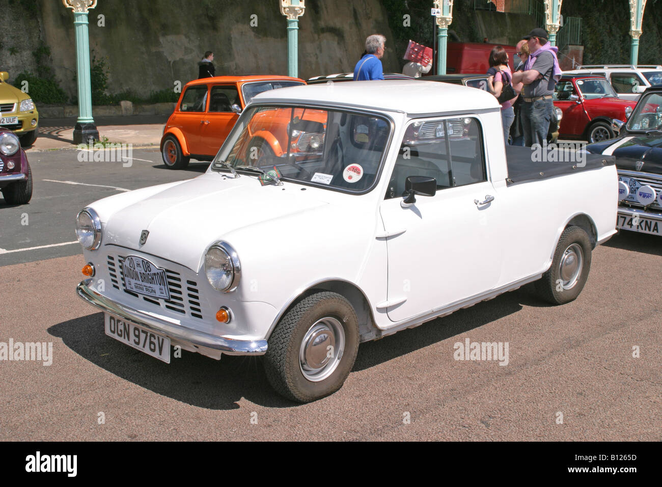 Mini pickup hi-res stock photography and images - Alamy