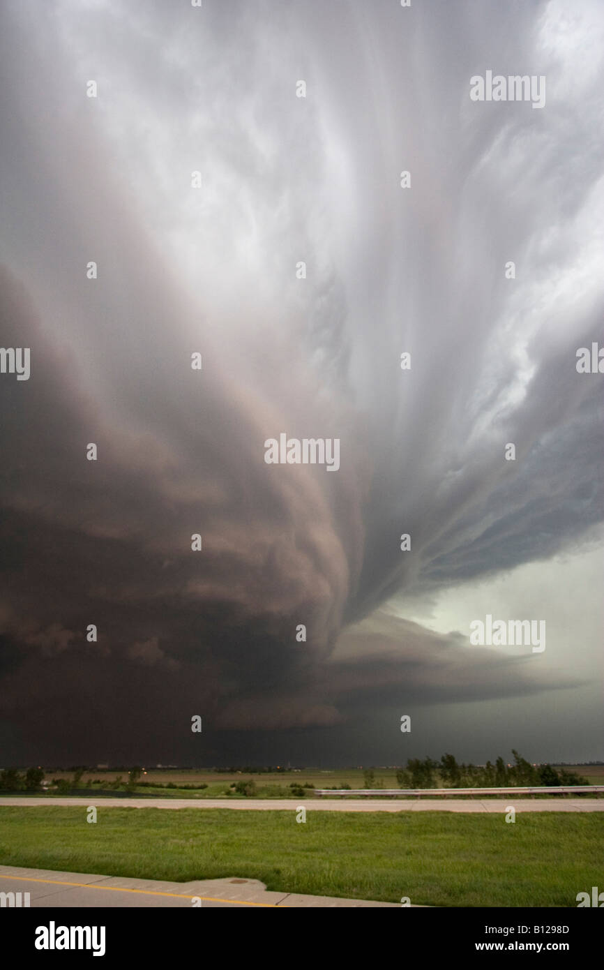 Supercell tornado nebraska hires stock photography and images Alamy