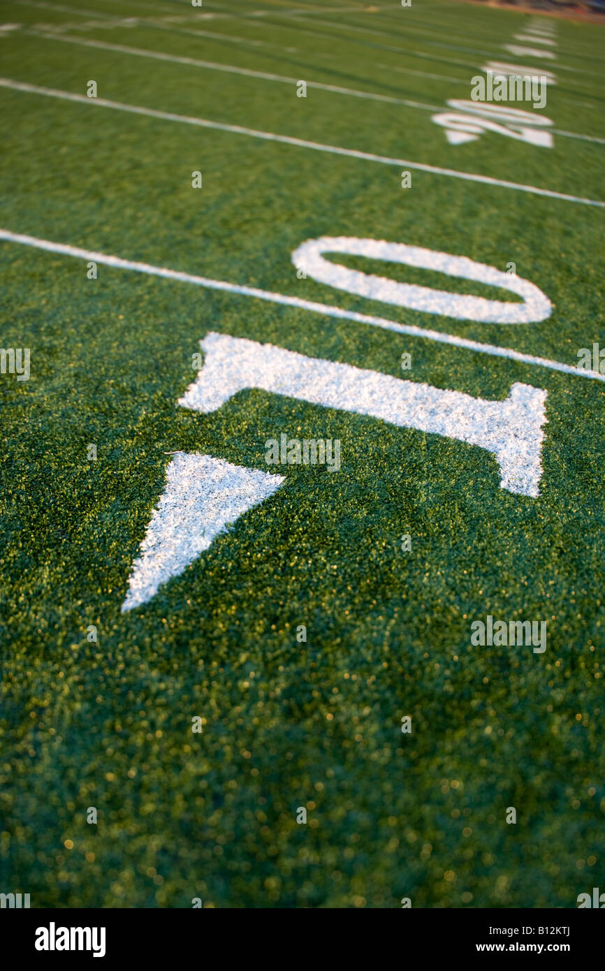 Ten 10 yard line on football field hi-res stock photography and images ...