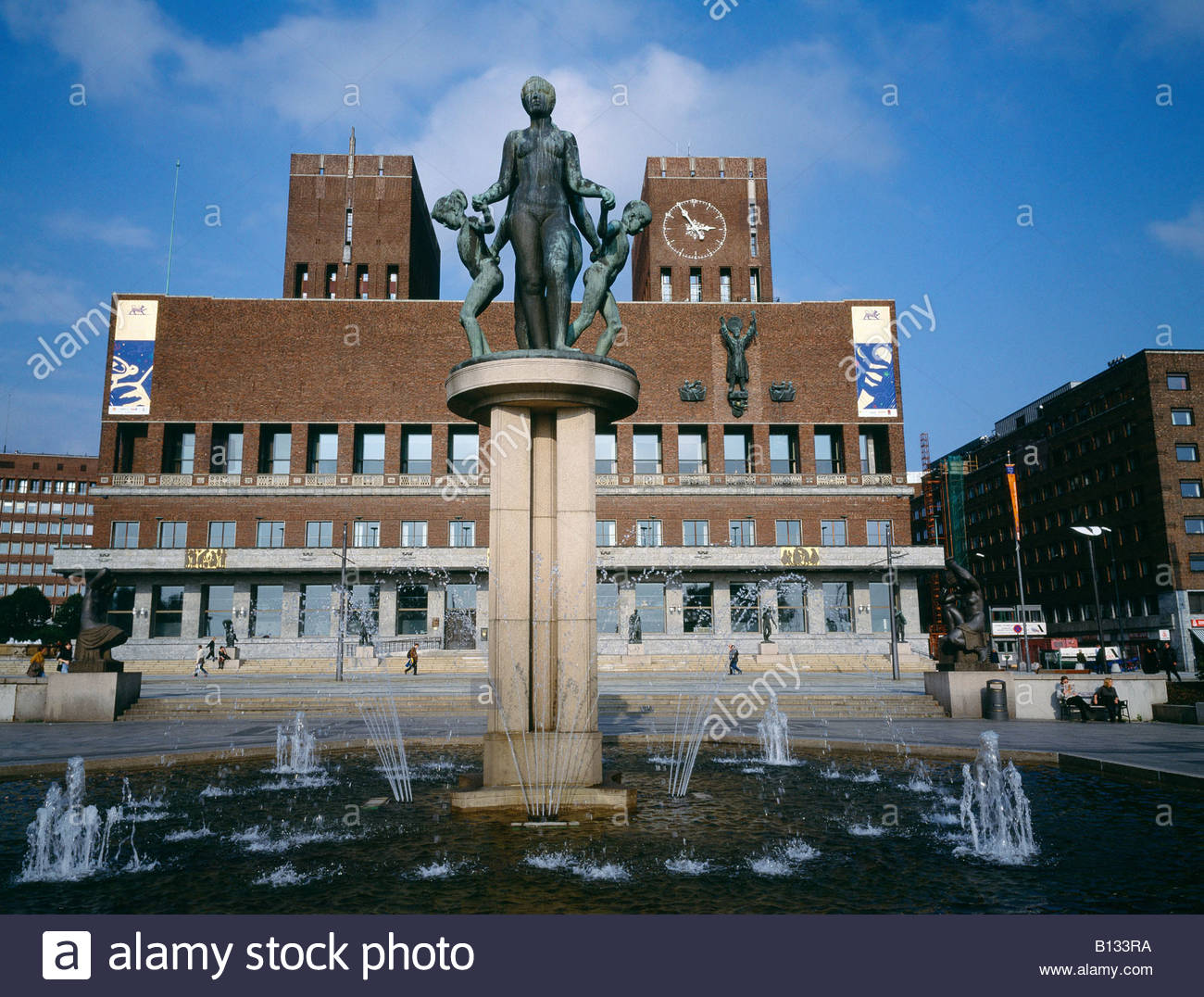 City Hall Statues Oslo Stock Photos & City Hall Statues Oslo Stock ...