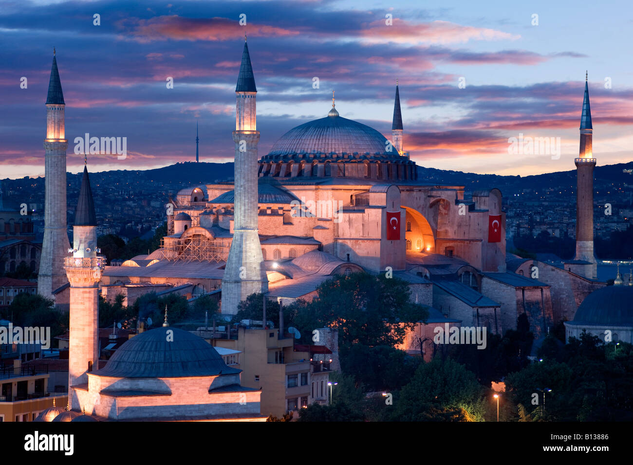 The Hagia Sophia mosque at night in Istanbul Stock Photo - Alamy