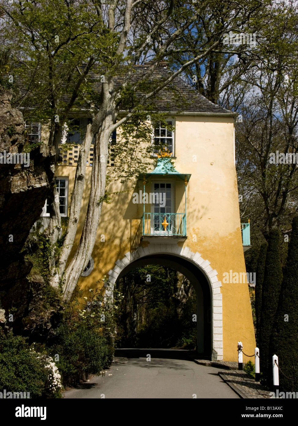 Gate house portmeirion hires stock photography and images Alamy