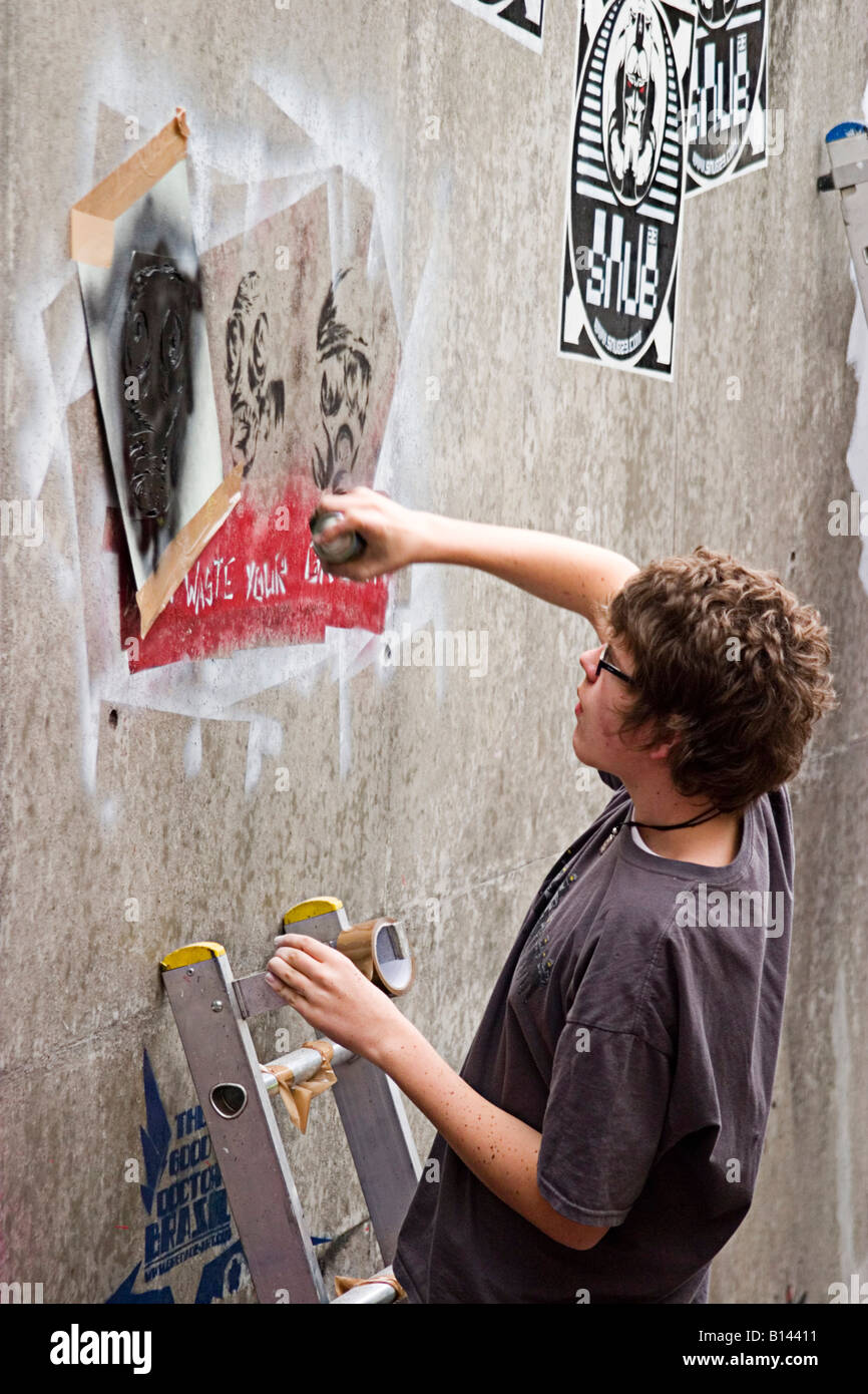 Stencil artist, London, UK Stock Photo - Alamy