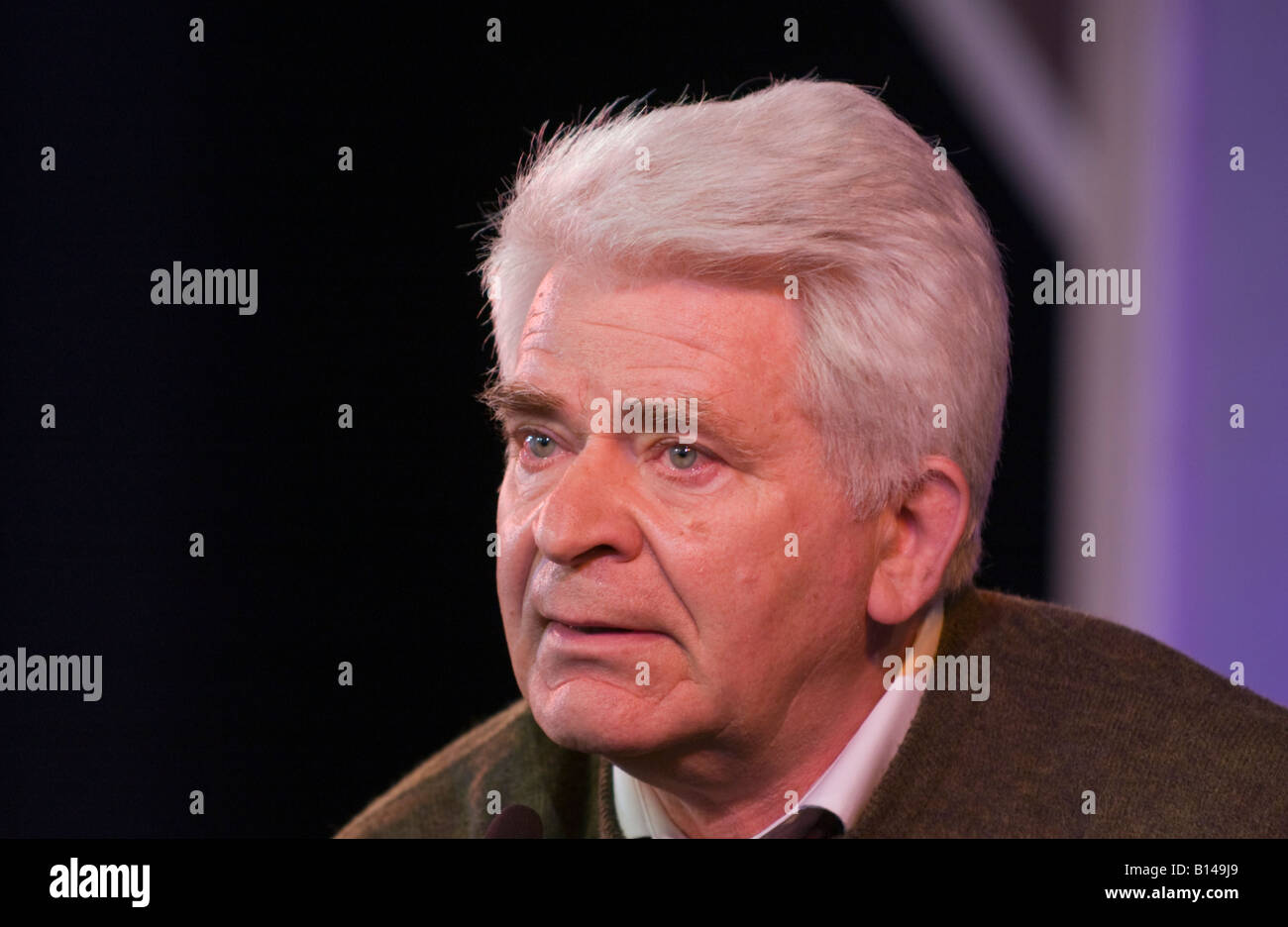 Boris Spassky Russian chess grandmaster talking about his life on stage at  Hay Festival 2008 Hay on Wye Powys Wales UK Stock Photo - Alamy