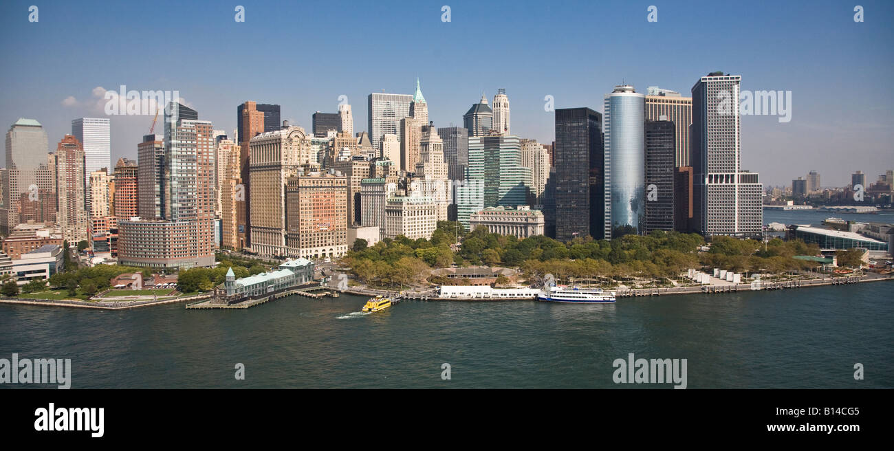 Aerial view of Battery Park City, Battery Park and Lower Manhattan Stock  Photo - Alamy, image size:1300x656