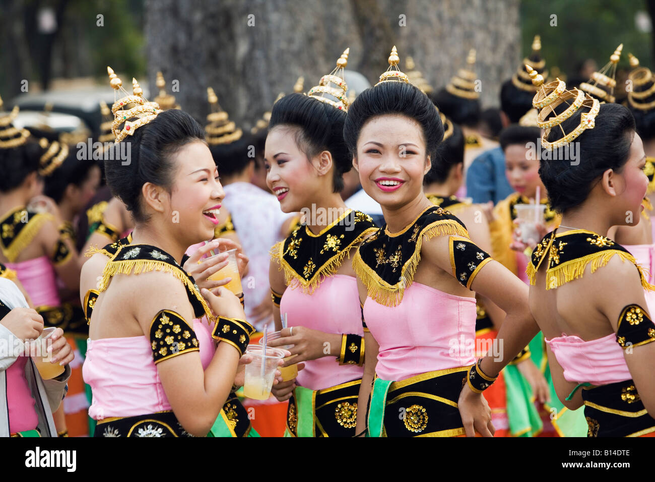 Thai dancers - Sukhothai Historical Park, Sukhothai, Thailand Stock Photo