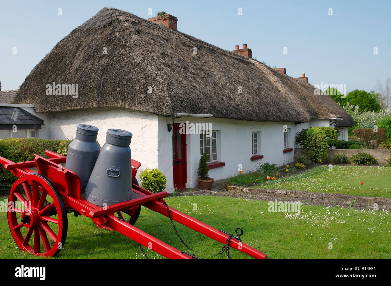 Thatched Cottage In Adare Ireland Stock Photo 17924985 Alamy