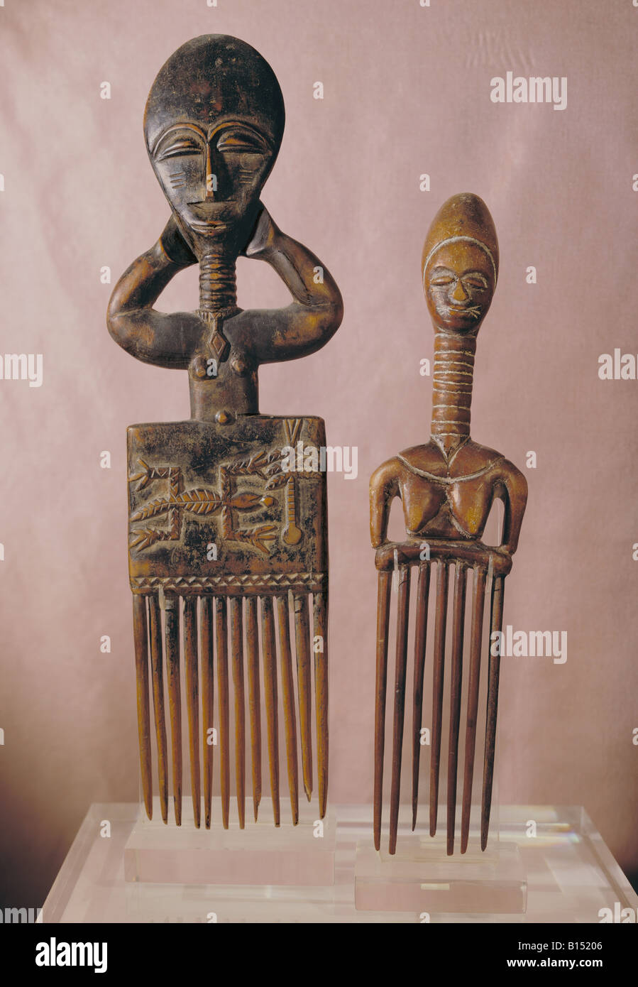 fine arts, Africa, combs, wood, left: Ashanti, right: Akan, Ivory Coast and Ghana, private collection, , Artist's Copyright has not to be cleared Stock Photo