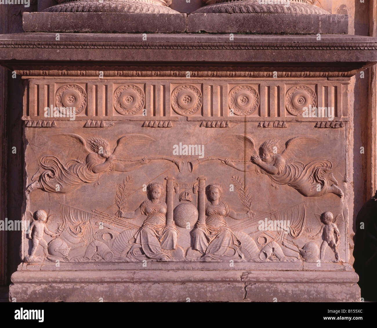 Granada, Alcazar, Palacio Carlos V, detalle bas-relieve, Detail Basis-Relief Stock Photo
