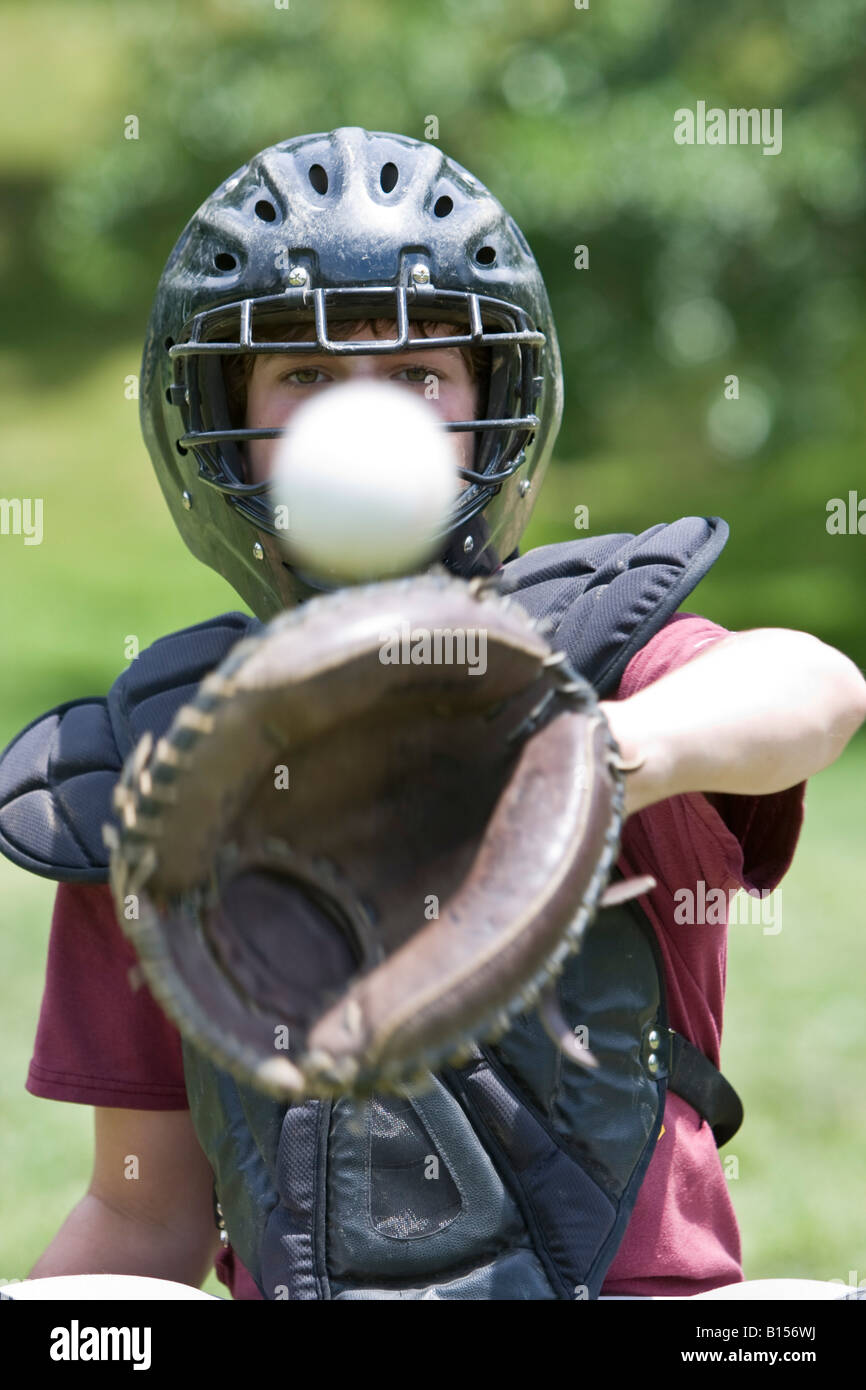 Baseball catcher in mask hi-res stock photography and images - Alamy