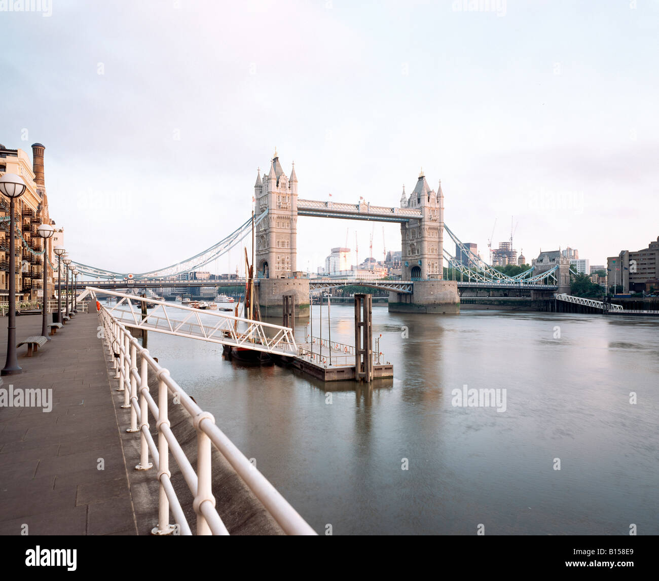 London, Tower Bridge, Totale Stock Photo