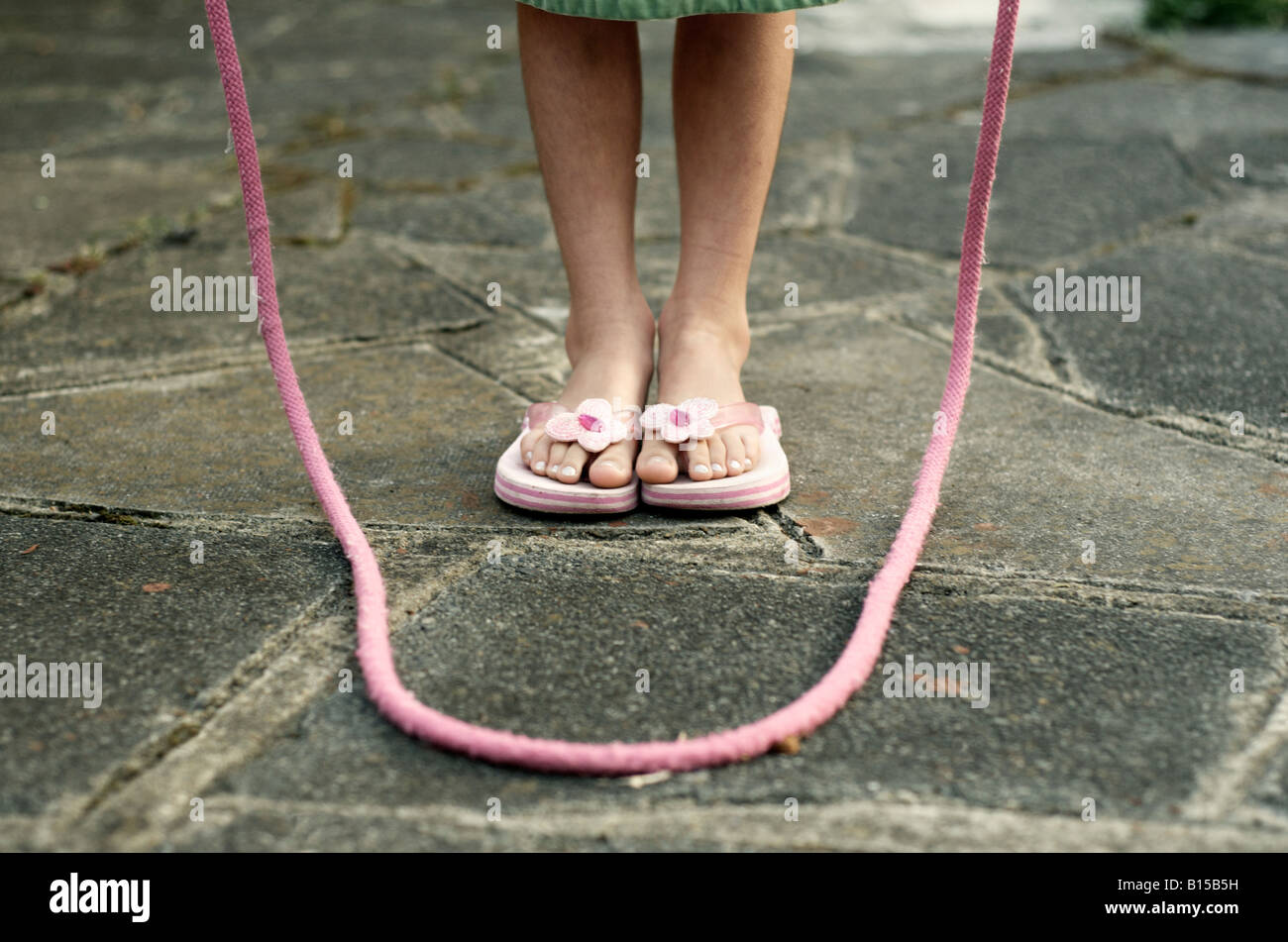 kids wearing flip flops