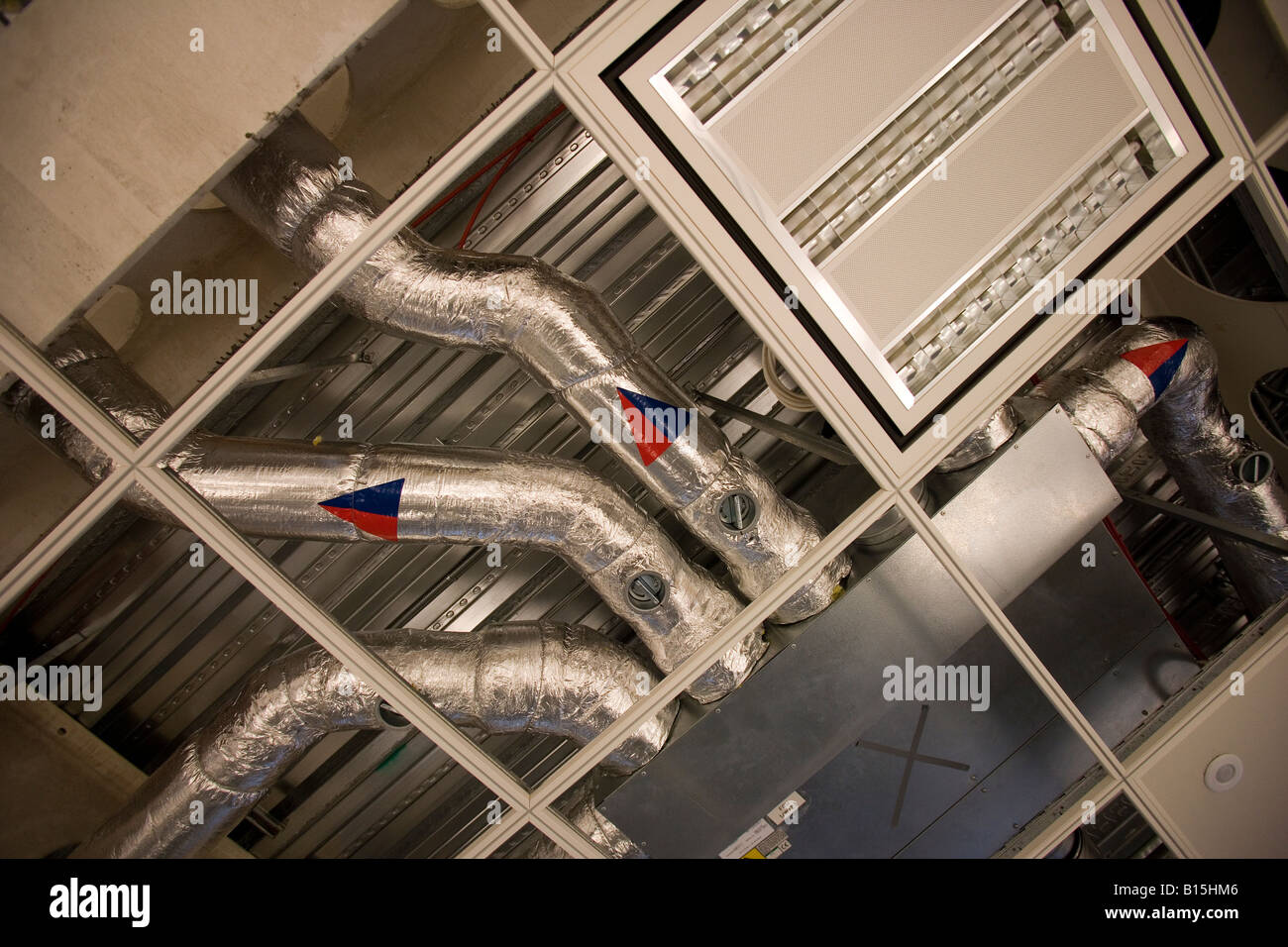 Air conditioning ducting hires stock photography and images Alamy
