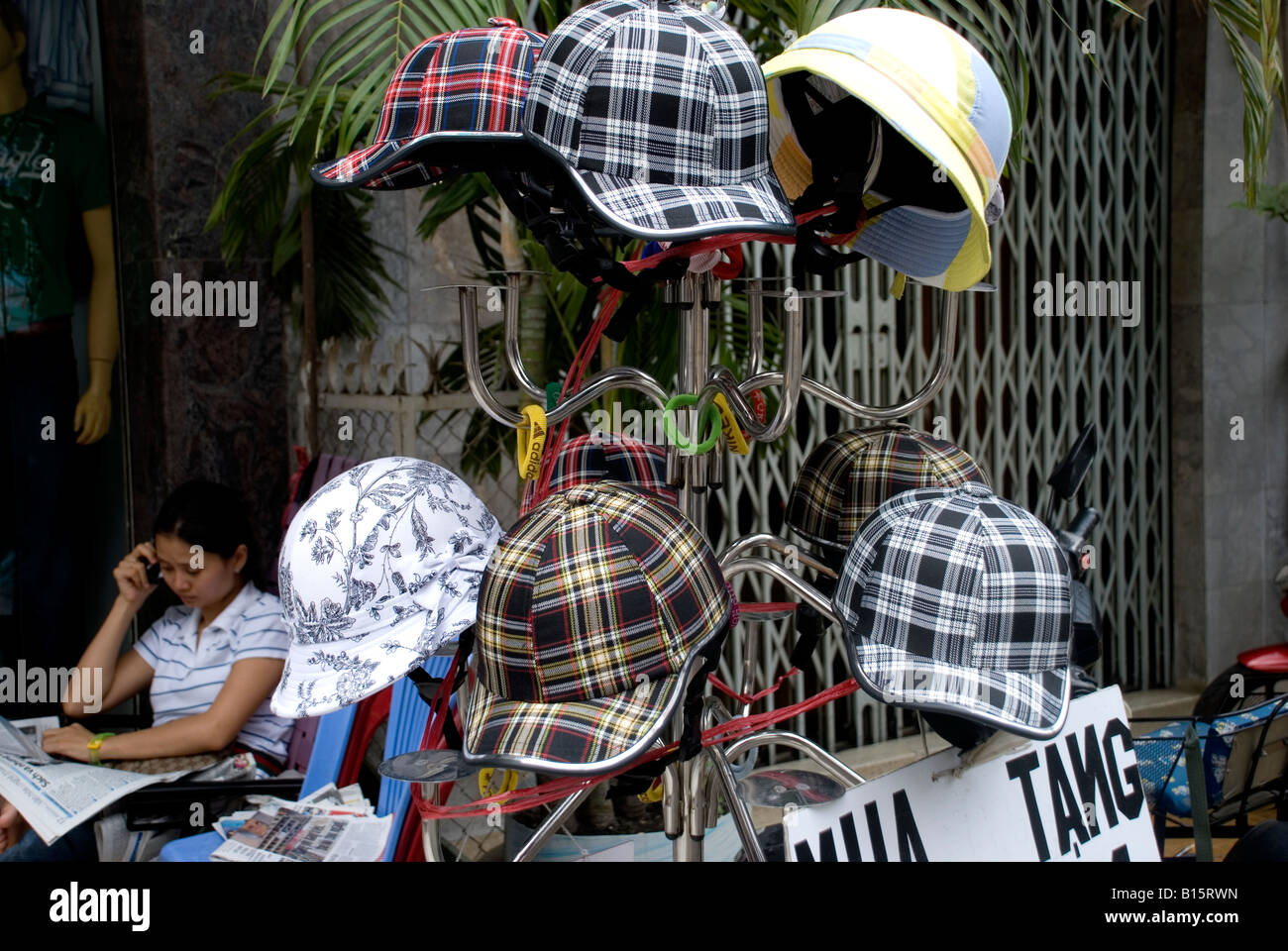 vietnam ho chi minh city bui vien street scene Stock Photo - Alamy