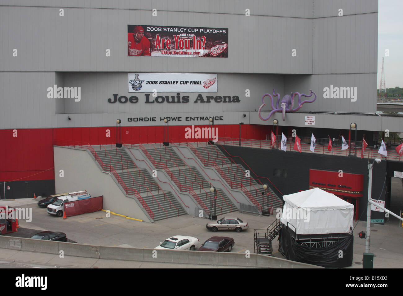 Photo Essay: The Last Days of Joe Louis Arena