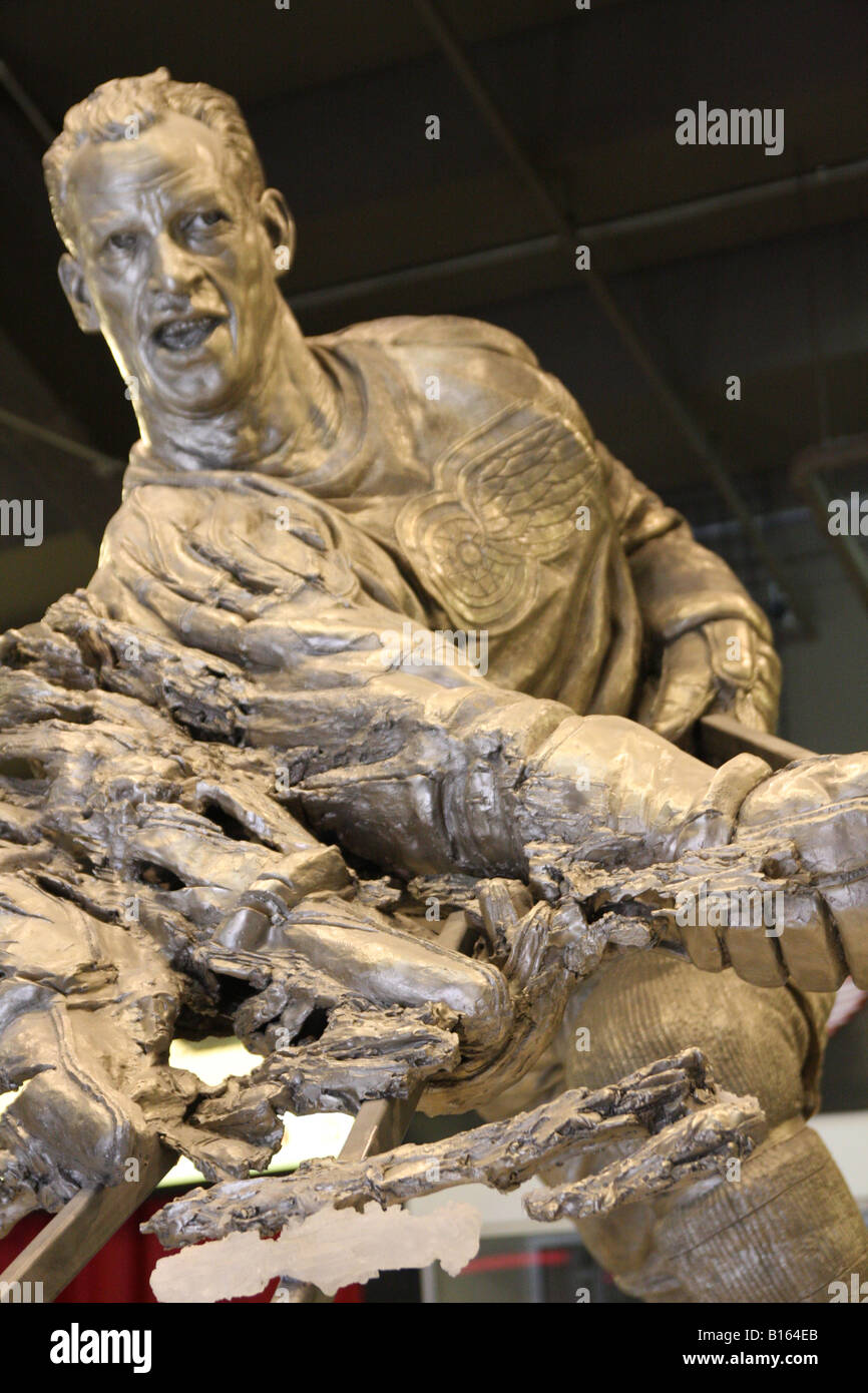 Gordie Howe sculpture at Joe Louis Arena in Detroit, MI Stock Photo Alamy