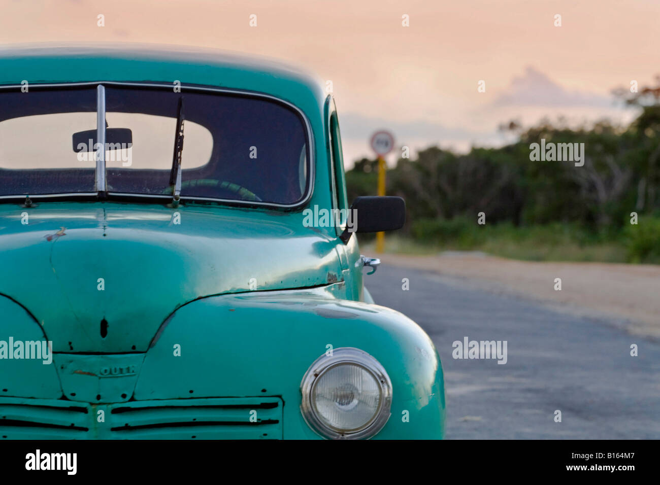 Old antique cars Cuba Stock Photo - Alamy