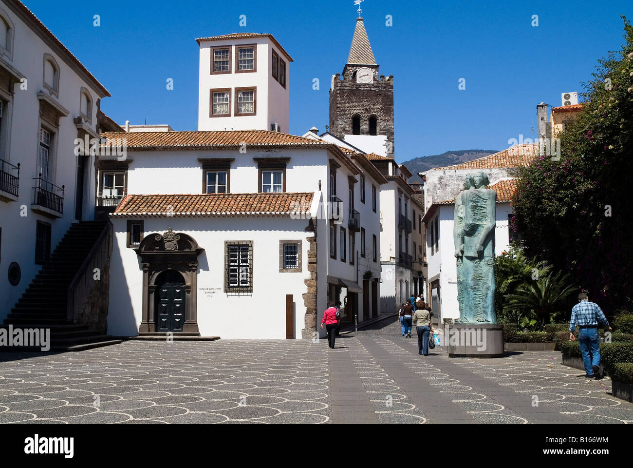 dh Capela de Santo Antonio FUNCHAL MADEIRA Saint Anthony Chapel church and Se cathedral clock tower Stock Photo