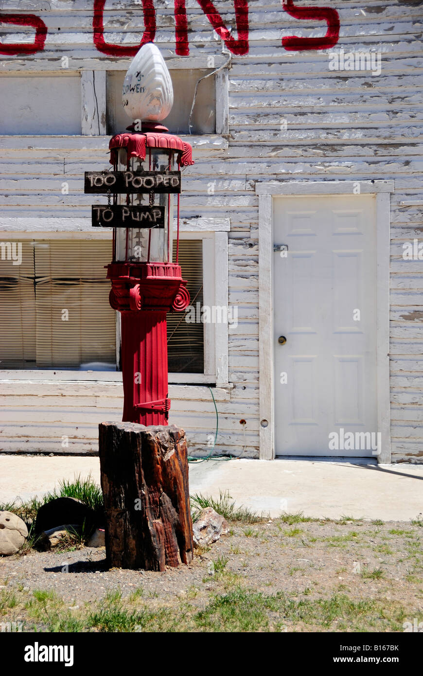 Disused gas pump in the town of Canonville Utah USA.  The town is at the entrance of Kodachrome Basin State Park. Stock Photo