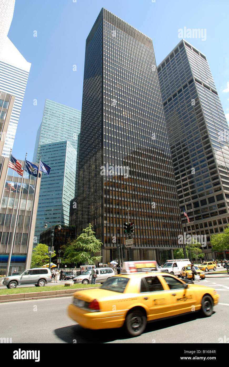 The Seagram Building on Park Avenue in New York designed by Ludwig Mies van  der Rohe with Philip Johnson Stock Photo - Alamy